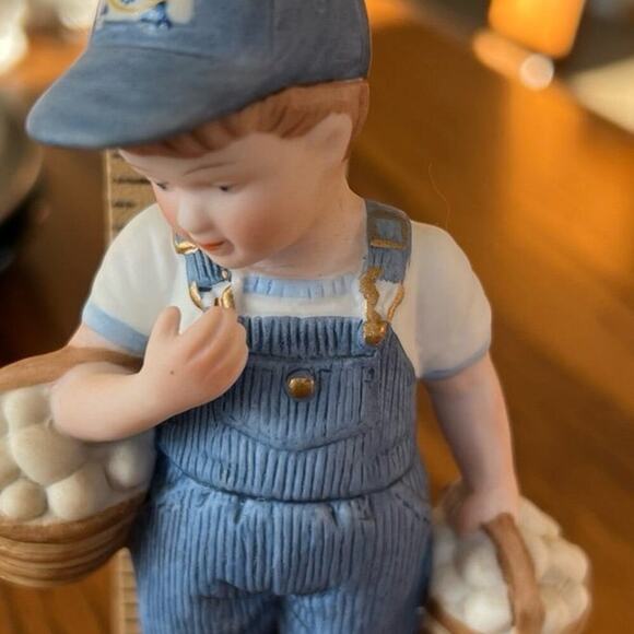 COUNTRY STORE, LIMITED EDITION “ Little Farmers” porcelain figurine - Picture 9 of 9